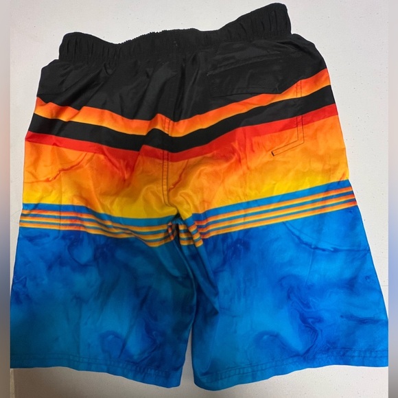ZERO X POSUR BOYS ABOVE THE KNEE STRIPPED SHORTS SWIMMING TRUNKS. 
LARGE 14-16 - Picture 4 of 11